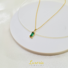 Load image into Gallery viewer, Ivy Emerald Necklace (18K Gold Vermeil)